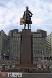 Церетели Зураб. Монумент императору Петру Великому. 2006 Церетели Зураб. Монумент императору Петру Великому. 2006