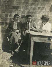 Olga Sacharoff, Otho Lloyd and Nellie St. Clair Lloyd (mother of Otho Lloyd) Olga Sacharoff, Otho Lloyd and Nellie St. Clair Lloyd (mother of Otho Lloyd)