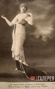 Opera singer Germaine Bailac in a costume designed by Léon Bakst. Photo. 1913 Opera singer Germaine Bailac in a costume designed by Léon Bakst. Photo. 1913