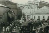 В день открытия Галереи после реэвакуации. 17 мая 1945