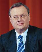 Андрей Костин