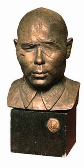 В.И. МУХИНА. Портрет героя Советского Союза полковника Б.А. Юсупова. 1942