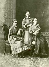 Надя и Маша Симонович, Оля Трубникова. Санкт-Петербург. 1879