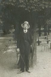 Н.М. Чернышёв в Париже. 1910. Фотография. Архив семьи художника