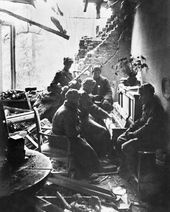 Великая Отечественная война, 1943 год. Минута отдыха Фото: Дмитрий Бальтерманц/ТАСС 11.11.1943