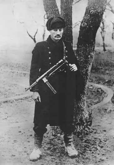Владимир Цигаль после высадки десанта на Малую землю. 1943