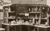 Лавка в Русском павильоне на Всемирной выставке в Париже. 1900