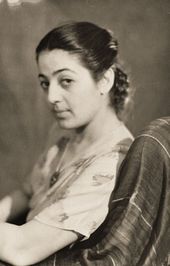 Зоя Калатозова в кресле. 1951