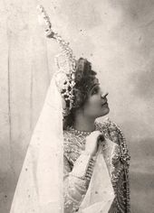 Н.И. Забела-Врубель в роли Царевны Лебеди. 1900