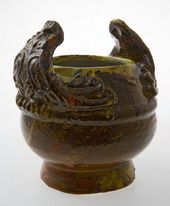 Ваза с рельефными ручками в виде сиринов. Начало 1890-х