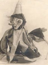 Анна БАСНИНА-ВЕРХОЛАНЦЕВА. Петрушка, персонаж кукольного театра. 1928