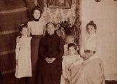 Семья Одоевцевых, жены Ап. М. Васнецова - Татьяны Ивановны. Конец XIX - начало ХХ века