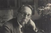 Ап. М. Васнецов в день своего 75-летия в домашней мастерской. 1931