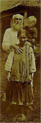 H.H. Ге с внуками Прасковьей и Иваном на хуторе Ивановском. Лето 1891 H.H. Ге с внуками Прасковьей и Иваном на хуторе Ивановском. Лето 1891