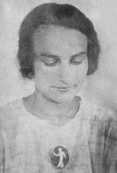 В.Н. Голубкина (племянница скульптора) с камеей «Девушка со светильником»