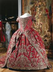 ПЛАТЬЕ КОРОНАЦИОННОЕ ИМПЕРАТРИЦЫ ЕКАТЕРИНЫ I. Россия, 1724