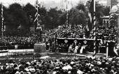 ОТКРЫТИЕ ПАМЯТНИКА ЭДВАРДУ ГРИГУ. 1917. БЕРГЕН. ФОТОГРАФИЯ ОТКРЫТИЕ ПАМЯТНИКА ЭДВАРДУ ГРИГУ. 1917. БЕРГЕН. ФОТОГРАФИЯ