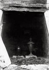 МОГИЛА НИНЫ ГРИГ И ЭДВАРДА ГРИГА. 1935. БЕРГЕН. ФОТОГРАФИЯ МОГИЛА НИНЫ ГРИГ И ЭДВАРДА ГРИГА. 1935. БЕРГЕН. ФОТОГРАФИЯ