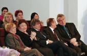 В первом ряду сидят (справа налево): Леонард Джанадда, Жан-Луи Прат, Фридер Бурда, Л.И.Иовлева, Л.И.Ромашкова В первом ряду сидят (справа налево): Леонард Джанадда, Жан-Луи Прат и др.