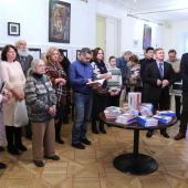 Встреча художника Александра Драгового со зрителями на выставке "Полина Волович. Остановившая время…" в Доме-музее Марины Цветаевой