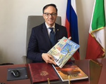 Встреча директора Фонда ГРАНИ Войскунской Н.И. с Почетным консулом РФ в Неаполе г-ном Винченцо Скьяво Встреча директора Фонда ГРАНИ Войскунской Н.И. с Почетным консулом РФ в Неаполе г-ном Винченцо Скьяво